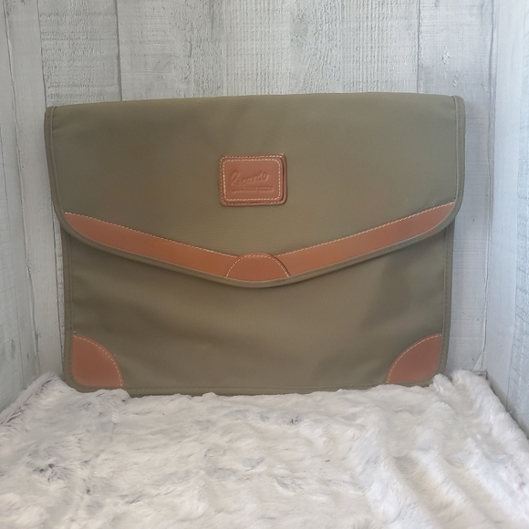 Ricardo Beverly Hills Nylon Document Laptop Bag - Picture 2 of 11